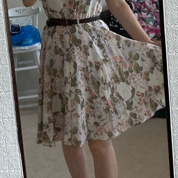 Silk dress Size 6, new without tag - Picture 4 of 10